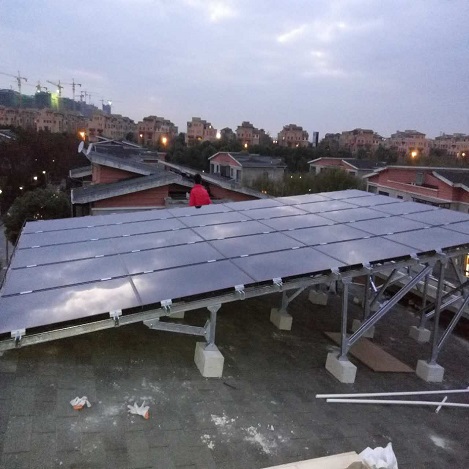 家庭用 2KW 中国のオフグリッド太陽光発電システム